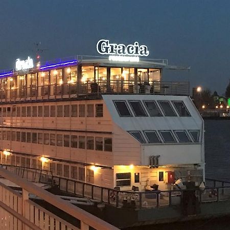 Botel Gracia Bratislava Bagian luar foto