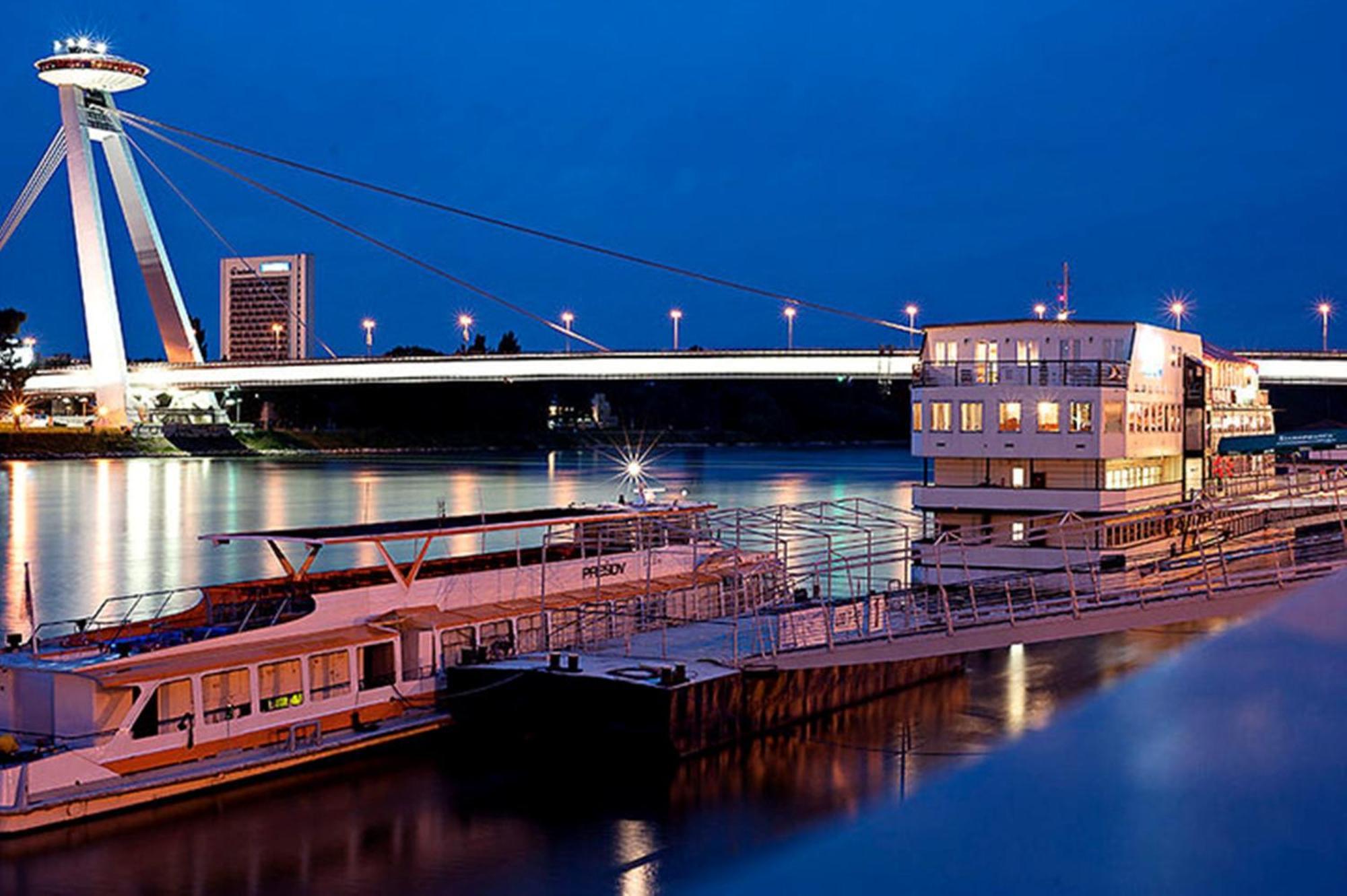 Botel Gracia Bratislava Bagian luar foto