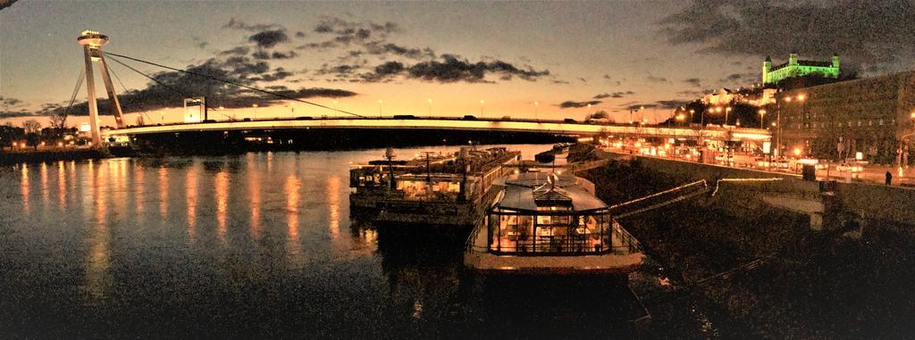 Botel Gracia Bratislava Bagian luar foto