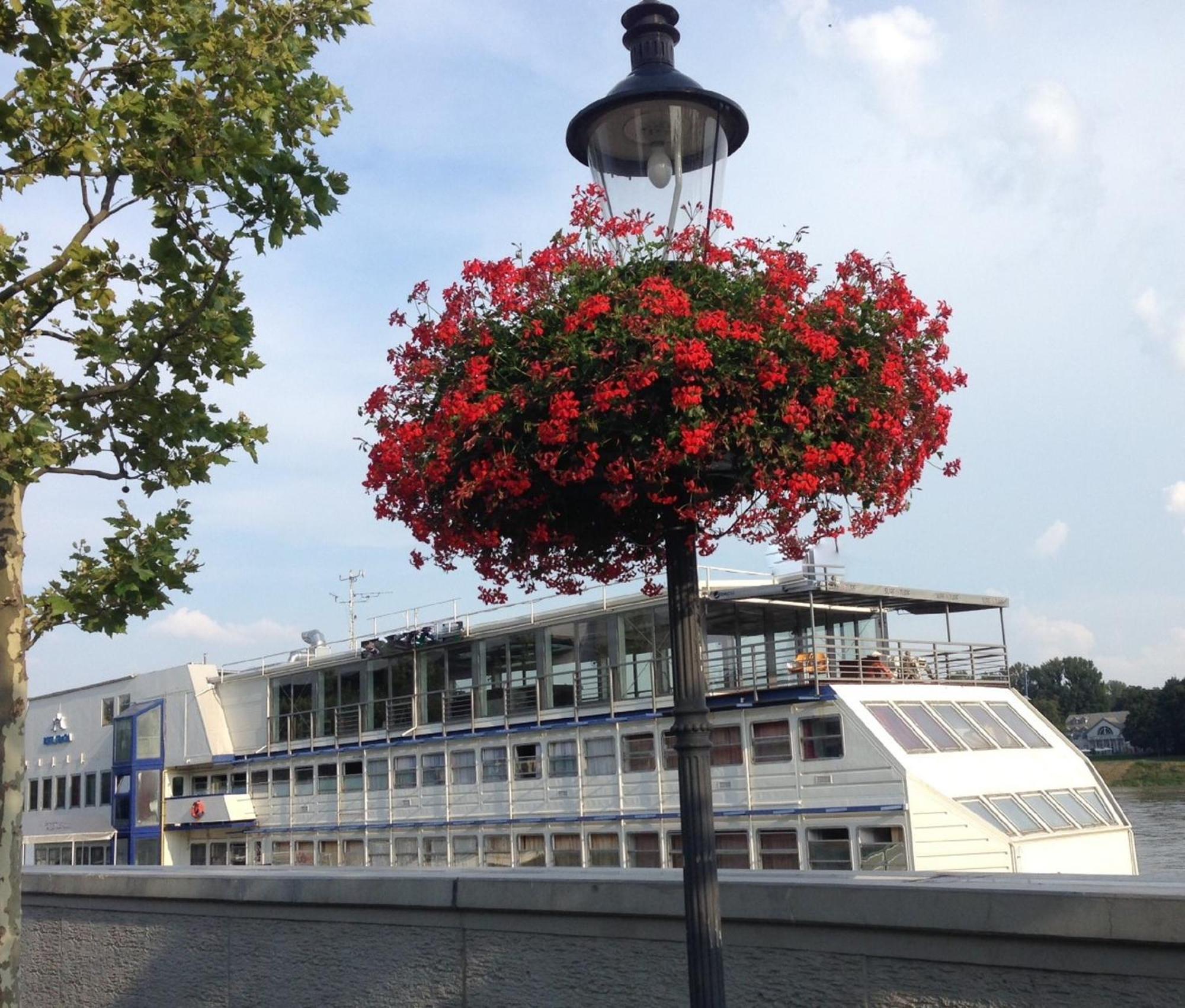 Botel Gracia Bratislava Bagian luar foto