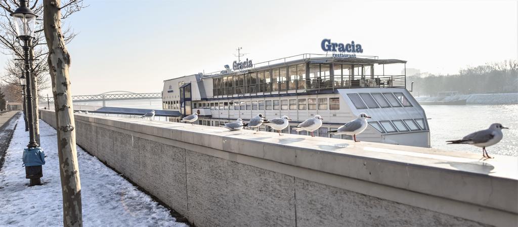 Botel Gracia Bratislava Bagian luar foto