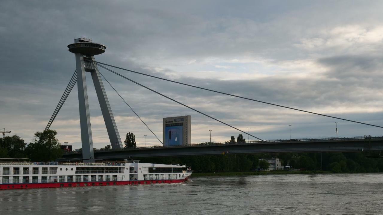 Botel Gracia Bratislava Bagian luar foto